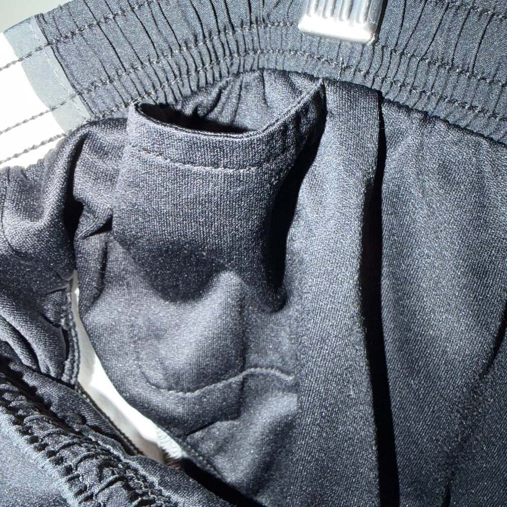 Nike DriFit Womens Activewear Athletic Running Shorts Black&White Size M - Picture 5 of 6